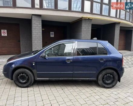 Синій Шкода Фабія, об'ємом двигуна 1.4 л та пробігом 352 тис. км за 2150 $, фото 4 на Automoto.ua