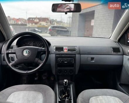 Синій Шкода Фабія, об'ємом двигуна 1.4 л та пробігом 352 тис. км за 2150 $, фото 25 на Automoto.ua