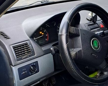 Синій Шкода Фабія, об'ємом двигуна 1.4 л та пробігом 480 тис. км за 2500 $, фото 7 на Automoto.ua