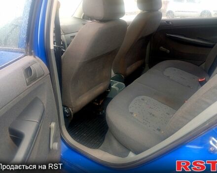 Синий Шкода Фабия, объемом двигателя 1.4 л и пробегом 190 тыс. км за 3500 $, фото 2 на Automoto.ua