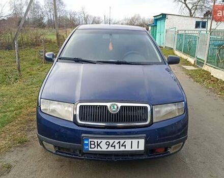 Синий Шкода Фабия, объемом двигателя 1.4 л и пробегом 300 тыс. км за 1980 $, фото 4 на Automoto.ua