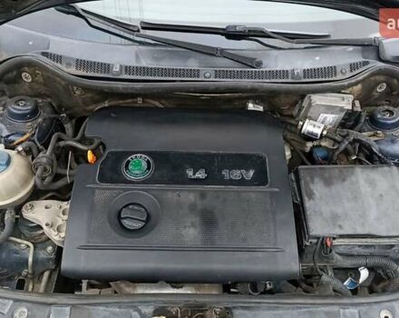 Синий Шкода Фабия, объемом двигателя 1.4 л и пробегом 300 тыс. км за 1980 $, фото 8 на Automoto.ua