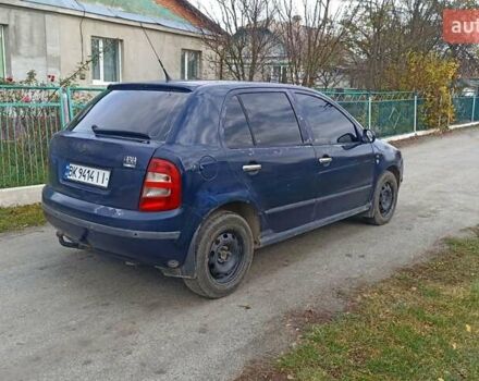 Синій Шкода Фабія, об'ємом двигуна 1.4 л та пробігом 300 тис. км за 1950 $, фото 3 на Automoto.ua