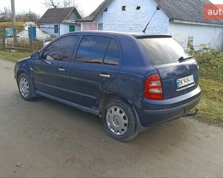 Синий Шкода Фабия, объемом двигателя 1.4 л и пробегом 300 тыс. км за 1980 $, фото 1 на Automoto.ua