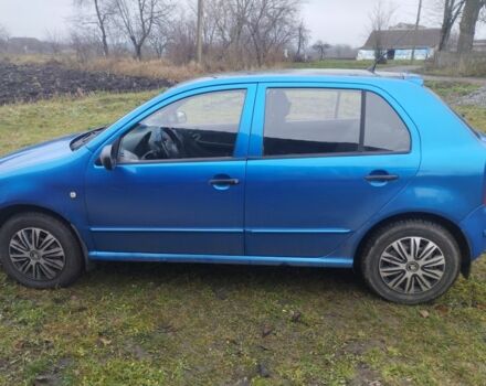 Синий Шкода Фабия, объемом двигателя 1 л и пробегом 298 тыс. км за 2300 $, фото 2 на Automoto.ua