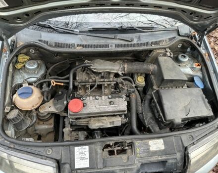 Синий Шкода Фабия, объемом двигателя 1.4 л и пробегом 330 тыс. км за 3500 $, фото 8 на Automoto.ua