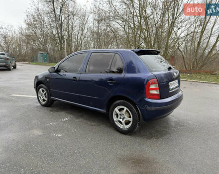 Синій Шкода Фабія, об'ємом двигуна 1.2 л та пробігом 200 тис. км за 2400 $, фото 5 на Automoto.ua