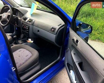 Шкода Фабия 2003 в Полтаве на Automoto.ua Синий Шкода Фабия, объемом двигателя 1.2 л и пробегом 248 тыс. км за 3300 $, фото 6 на Automoto.ua