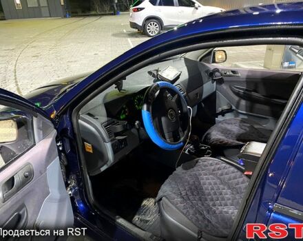 Синий Шкода Фабия, объемом двигателя 1.4 л и пробегом 250 тыс. км за 3200 $, фото 9 на Automoto.ua