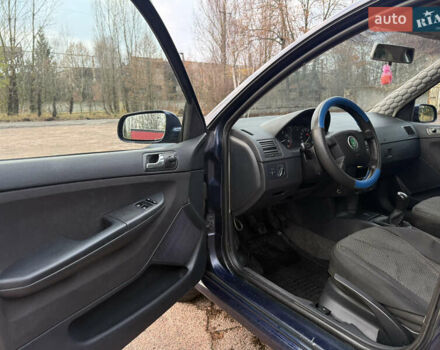 Синій Шкода Фабія, об'ємом двигуна 1.2 л та пробігом 236 тис. км за 2750 $, фото 8 на Automoto.ua