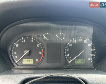 Шкода Фабия 2003 в Костополе на Automoto.ua Синий Шкода Фабия, объемом двигателя 1.2 л и пробегом 300 тыс. км за 2650 $, фото 6 на Automoto.ua