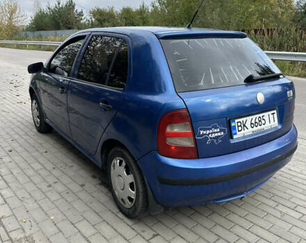 Шкода Фабия 2003 в Костополе на Automoto.ua Синий Шкода Фабия, объемом двигателя 1.2 л и пробегом 300 тыс. км за 2650 $, фото 4 на Automoto.ua