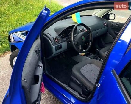 Шкода Фабия 2003 в Полтаве на Automoto.ua Синий Шкода Фабия, объемом двигателя 1.2 л и пробегом 248 тыс. км за 3300 $, фото 4 на Automoto.ua