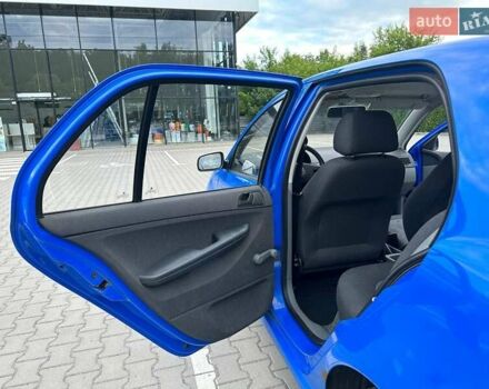 Синий Шкода Фабия, объемом двигателя 1.2 л и пробегом 233 тыс. км за 3200 $, фото 11 на Automoto.ua