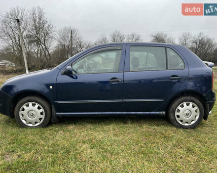 Синий Шкода Фабия, объемом двигателя 1.39 л и пробегом 305 тыс. км за 3750 $, фото 3 на Automoto.ua