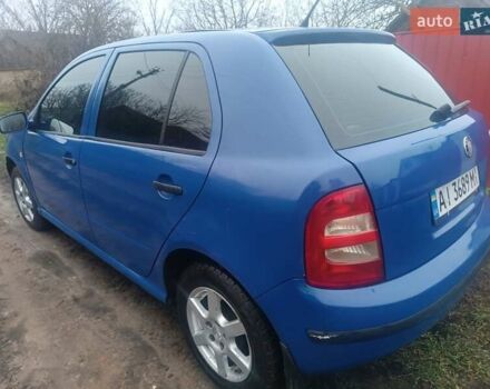 Синий Шкода Фабия, объемом двигателя 1.4 л и пробегом 330 тыс. км за 2400 $, фото 5 на Automoto.ua