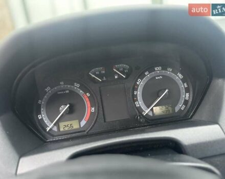 Синій Шкода Фабія, об'ємом двигуна 1.2 л та пробігом 278 тис. км за 2450 $, фото 3 на Automoto.ua