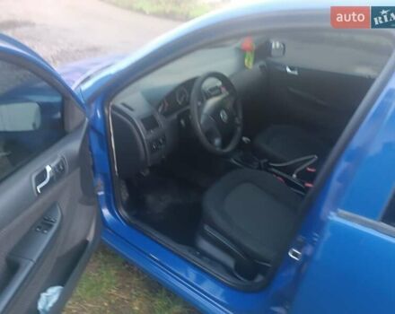 Синий Шкода Фабия, объемом двигателя 1.4 л и пробегом 330 тыс. км за 2600 $, фото 7 на Automoto.ua