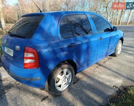 Синий Шкода Фабия, объемом двигателя 1.4 л и пробегом 330 тыс. км за 2600 $, фото 3 на Automoto.ua