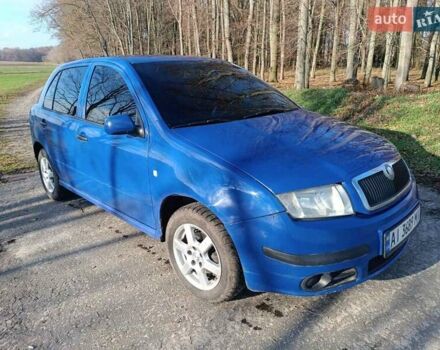 Синий Шкода Фабия, объемом двигателя 1.4 л и пробегом 330 тыс. км за 2600 $, фото 4 на Automoto.ua