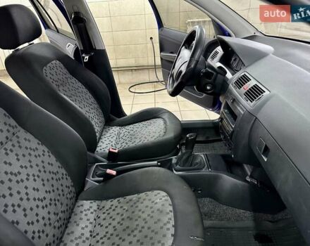 Синий Шкода Фабия, объемом двигателя 1.2 л и пробегом 240 тыс. км за 3499 $, фото 15 на Automoto.ua