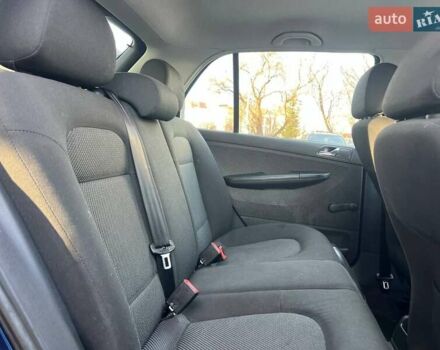 Синий Шкода Фабия, объемом двигателя 1.39 л и пробегом 244 тыс. км за 4600 $, фото 10 на Automoto.ua