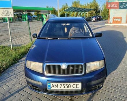 Синий Шкода Фабия, объемом двигателя 1.2 л и пробегом 320 тыс. км за 2800 $, фото 3 на Automoto.ua