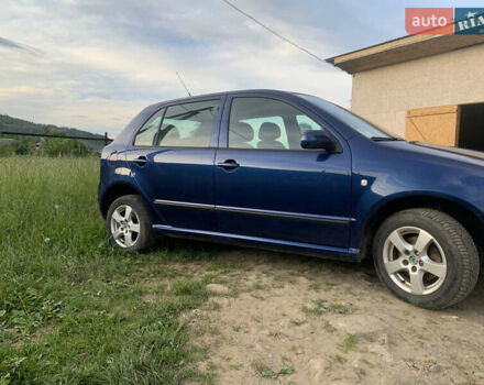 Синий Шкода Фабия, объемом двигателя 1.4 л и пробегом 244 тыс. км за 4300 $, фото 2 на Automoto.ua