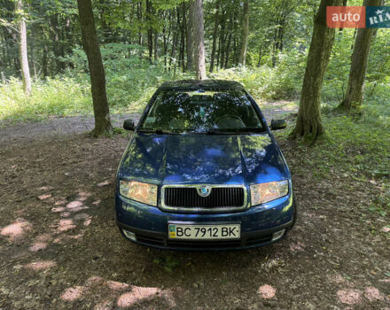 Синий Шкода Фабия, объемом двигателя 1.2 л и пробегом 122 тыс. км за 3600 $, фото 2 на Automoto.ua