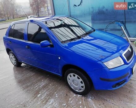 Синий Шкода Фабия, объемом двигателя 1.4 л и пробегом 280 тыс. км за 4000 $, фото 1 на Automoto.ua