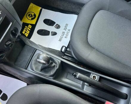 Синій Шкода Фабія, об'ємом двигуна 1.4 л та пробігом 244 тис. км за 4600 $, фото 15 на Automoto.ua