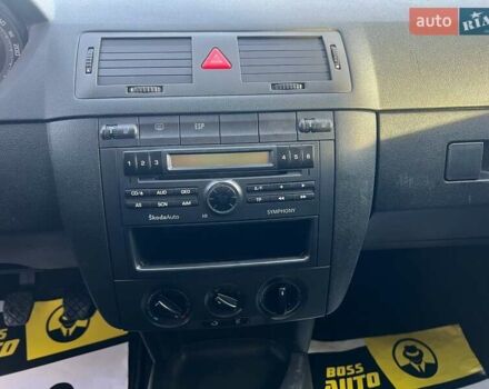 Синий Шкода Фабия, объемом двигателя 1.39 л и пробегом 244 тыс. км за 4600 $, фото 14 на Automoto.ua