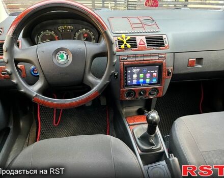 Синий Шкода Фабия, объемом двигателя 1.2 л и пробегом 178 тыс. км за 3800 $, фото 9 на Automoto.ua