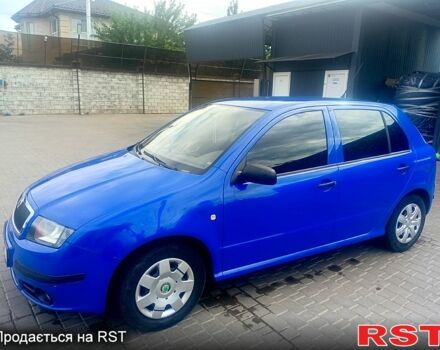 Синий Шкода Фабия, объемом двигателя 1.2 л и пробегом 201 тыс. км за 4100 $, фото 3 на Automoto.ua