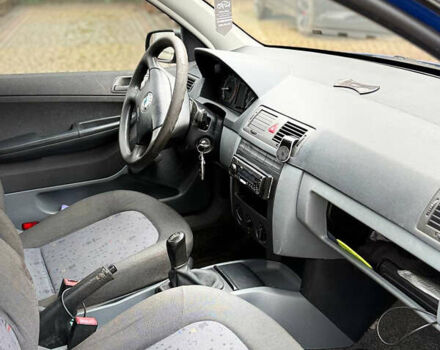 Синий Шкода Фабия, объемом двигателя 1.2 л и пробегом 83 тыс. км за 3000 $, фото 12 на Automoto.ua