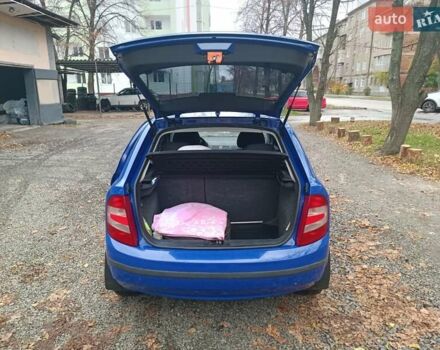 Синий Шкода Фабия, объемом двигателя 1.39 л и пробегом 275 тыс. км за 4100 $, фото 7 на Automoto.ua