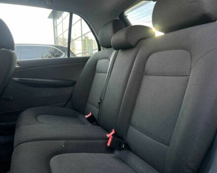 Синій Шкода Фабія, об'ємом двигуна 1.4 л та пробігом 244 тис. км за 4600 $, фото 11 на Automoto.ua