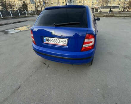 Синий Шкода Фабия, объемом двигателя 1.39 л и пробегом 184 тыс. км за 4500 $, фото 2 на Automoto.ua
