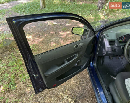 Синий Шкода Фабия, объемом двигателя 1.2 л и пробегом 122 тыс. км за 3600 $, фото 17 на Automoto.ua
