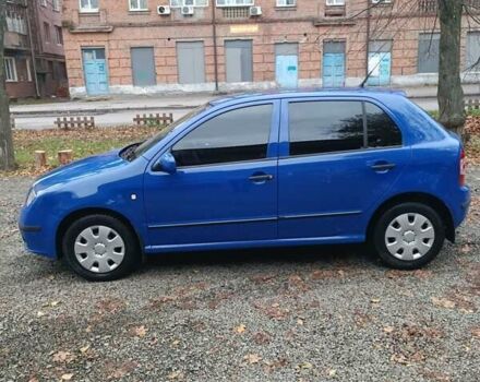 Синий Шкода Фабия, объемом двигателя 1.39 л и пробегом 275 тыс. км за 4100 $, фото 3 на Automoto.ua