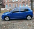 Синий Шкода Фабия, объемом двигателя 1.39 л и пробегом 275 тыс. км за 4100 $, фото 3 на Automoto.ua