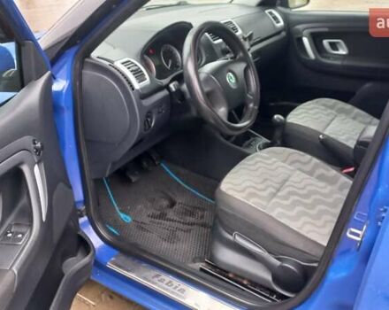 Синий Шкода Фабия, объемом двигателя 1.2 л и пробегом 252 тыс. км за 4500 $, фото 6 на Automoto.ua