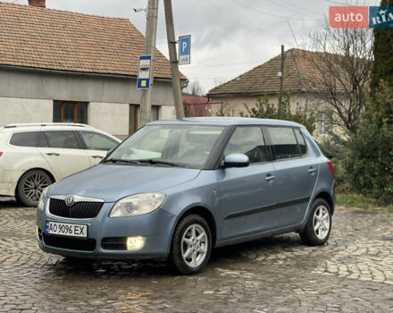 Синий Шкода Фабия, объемом двигателя 1.39 л и пробегом 240 тыс. км за 4400 $, фото 12 на Automoto.ua