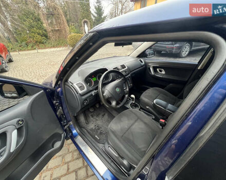 Синий Шкода Фабия, объемом двигателя 1.6 л и пробегом 203 тыс. км за 4650 $, фото 18 на Automoto.ua