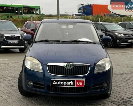 Синий Шкода Фабия, объемом двигателя 1.4 л и пробегом 170 тыс. км за 5300 $, фото 1 на Automoto.ua