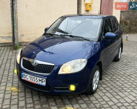 Синий Шкода Фабия, объемом двигателя 1.6 л и пробегом 203 тыс. км за 4650 $, фото 3 на Automoto.ua