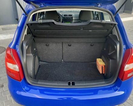 Синий Шкода Фабия, объемом двигателя 1.2 л и пробегом 225 тыс. км за 3300 $, фото 7 на Automoto.ua