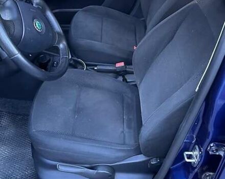 Синій Шкода Фабія, об'ємом двигуна 1.6 л та пробігом 202 тис. км за 5300 $, фото 1 на Automoto.ua