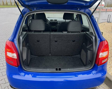 Синий Шкода Фабия, объемом двигателя 1.6 л и пробегом 202 тыс. км за 6900 $, фото 12 на Automoto.ua