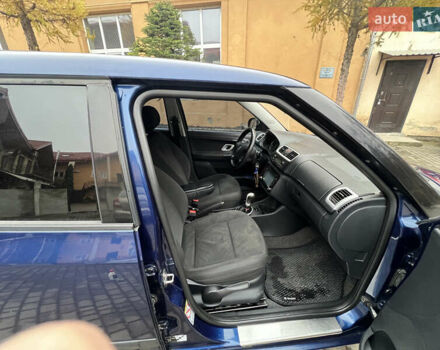 Синий Шкода Фабия, объемом двигателя 1.6 л и пробегом 203 тыс. км за 4650 $, фото 20 на Automoto.ua